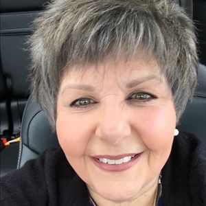 Meet your Posher, Sandra